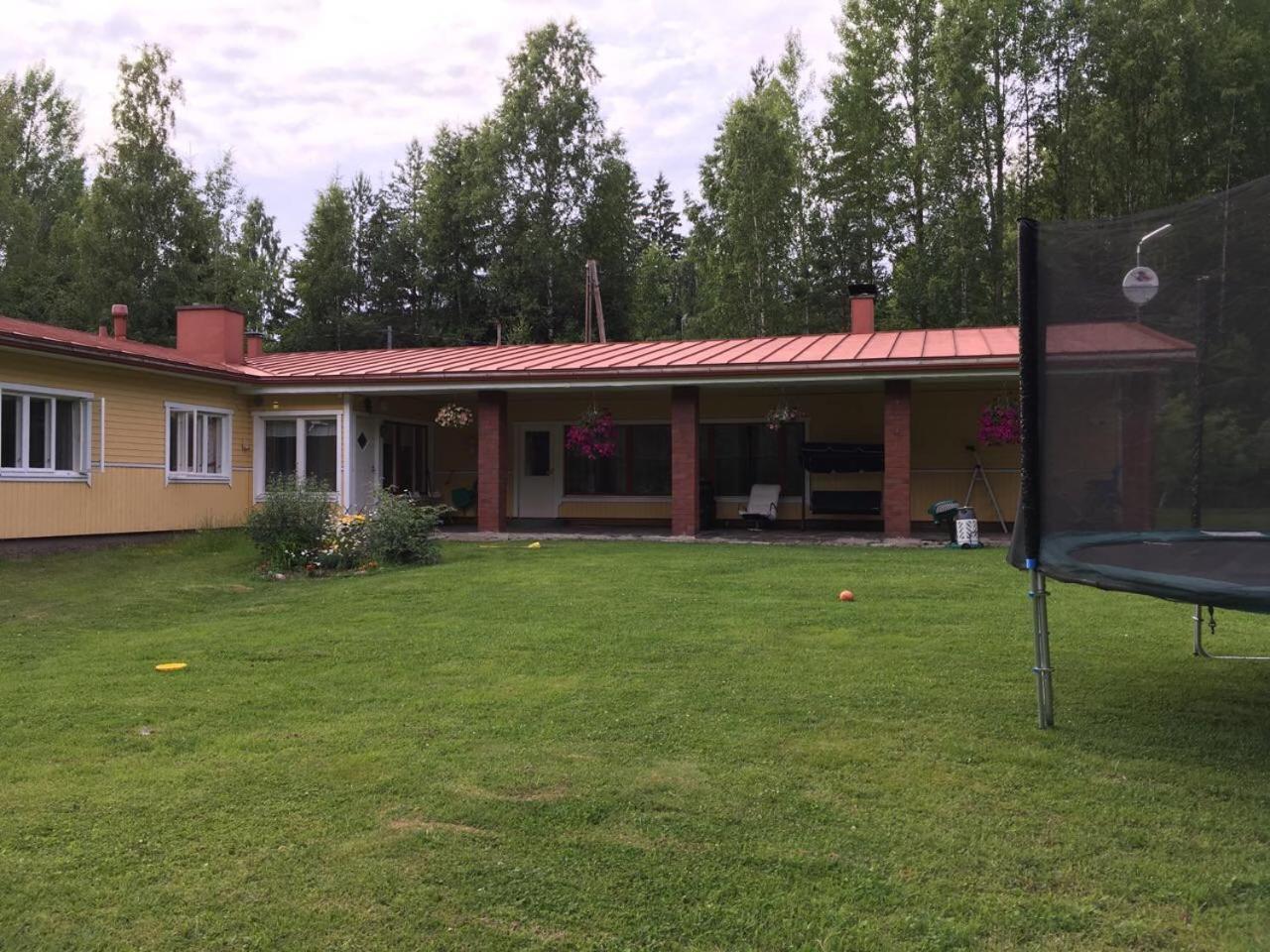 Pyhtaeae Garden Villa Pyhtaa Exterior photo